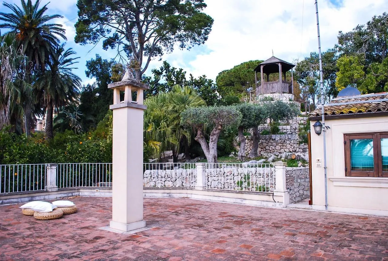 *** Bed & Breakfast Dimora Archimedea Guest House Syracuse Italy