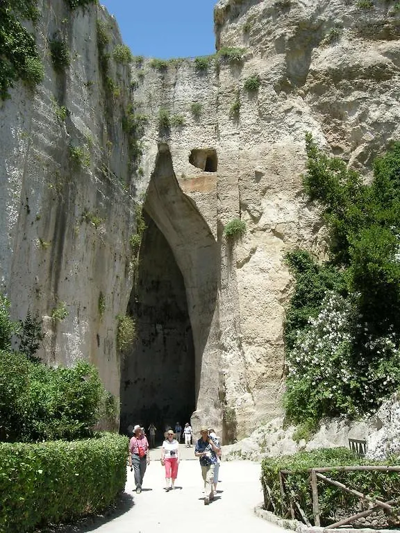 Dimora Archimedea Guest House Syracuse 3*,  Italy